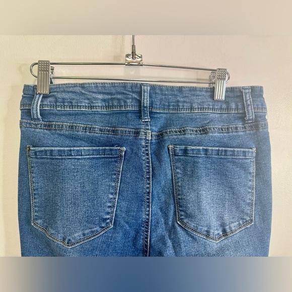 For The Republic Jeans ~ Size 8/28 - Picture 2 of 3